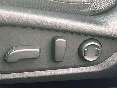 Used 2025 Subaru Forester Premium image 10