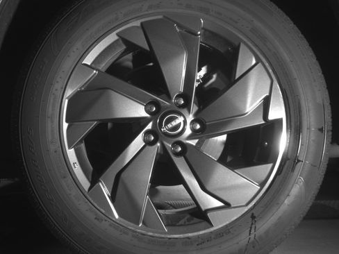 Used 2025 Nissan Rogue SV image 14