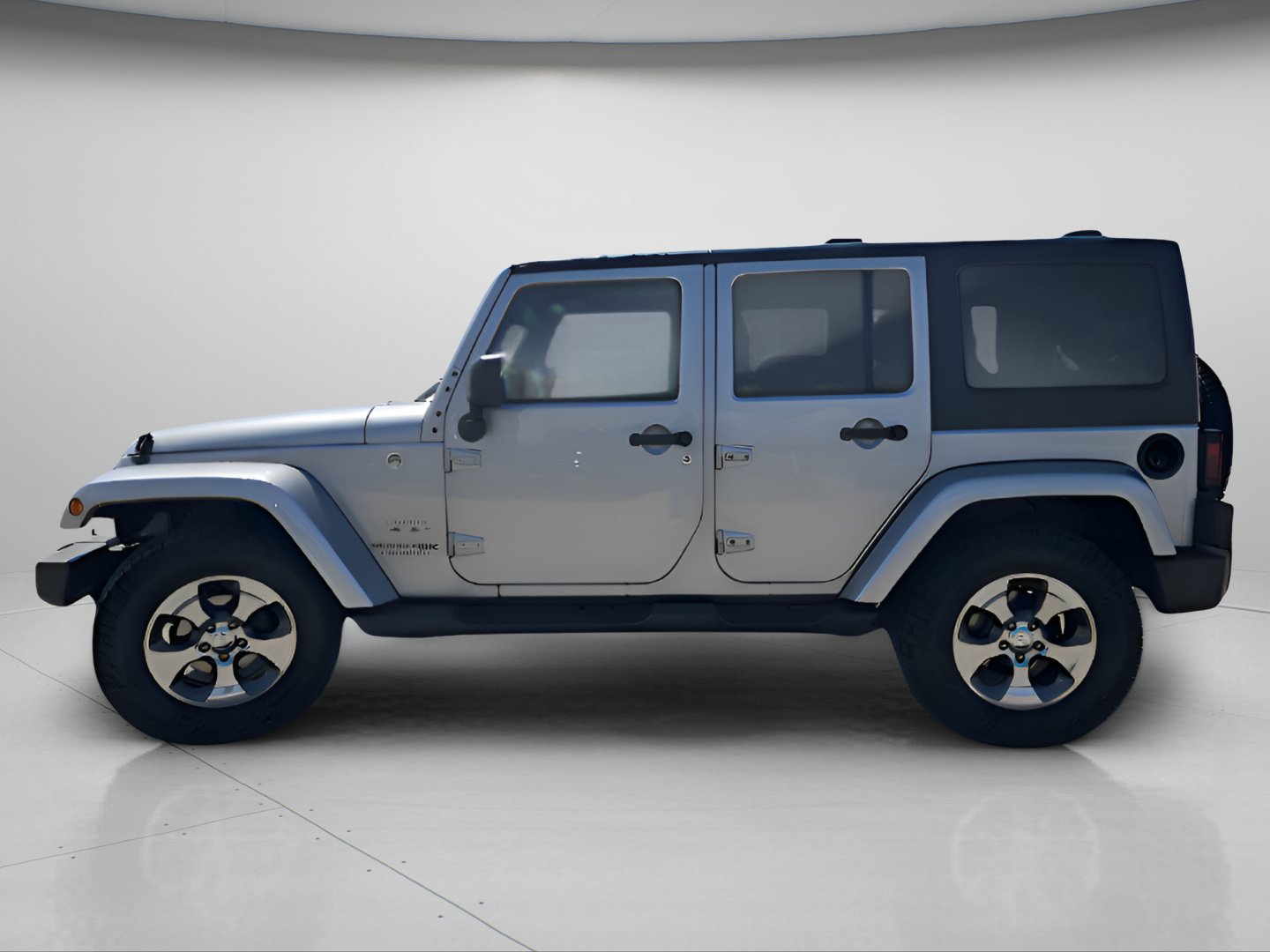Used 2018 Jeep Wrangler Unlimited Sahara AWD/4WD image 18