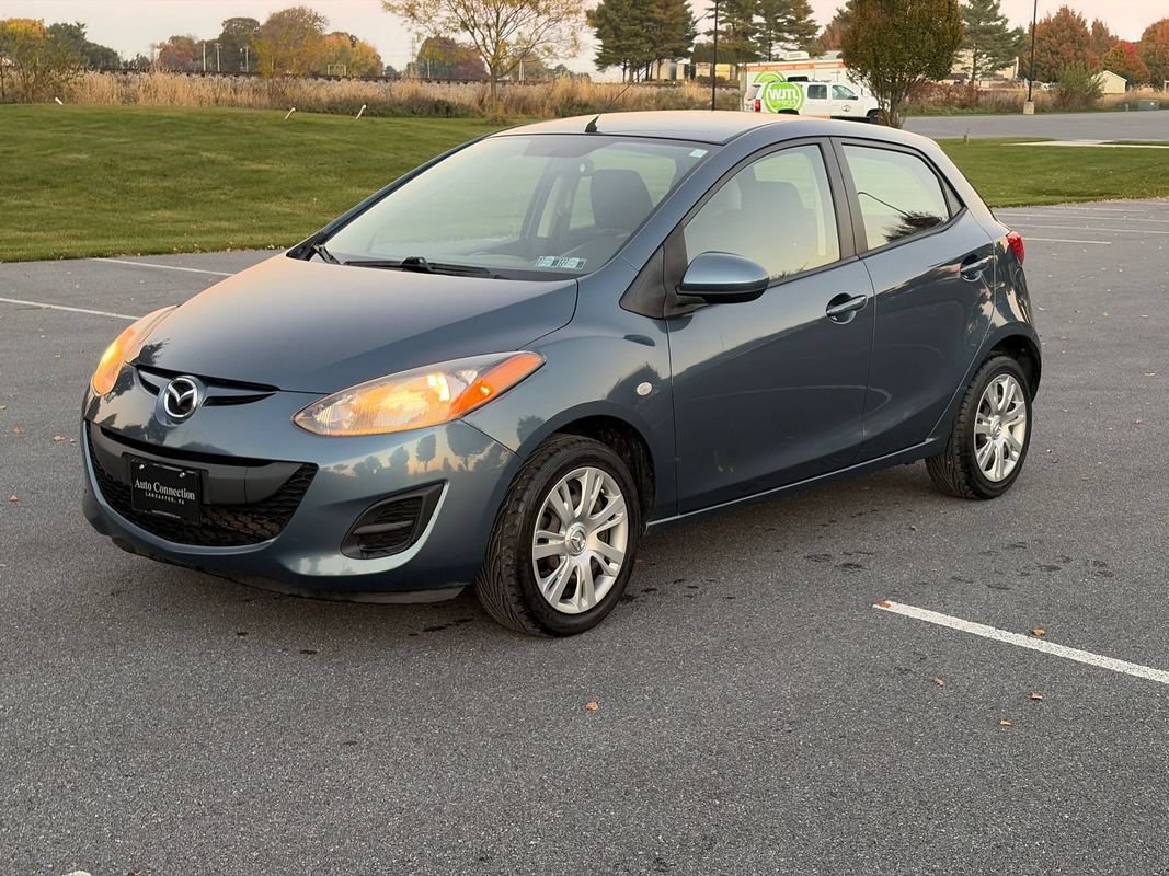 Used 2014 MAZDA MAZDA2 Sport FWD image 3