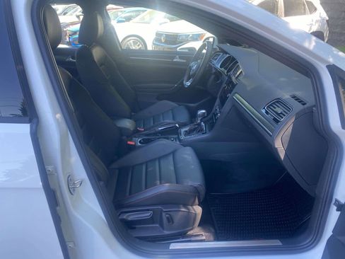 Used 2019 Volkswagen GTI SE FWD image 29