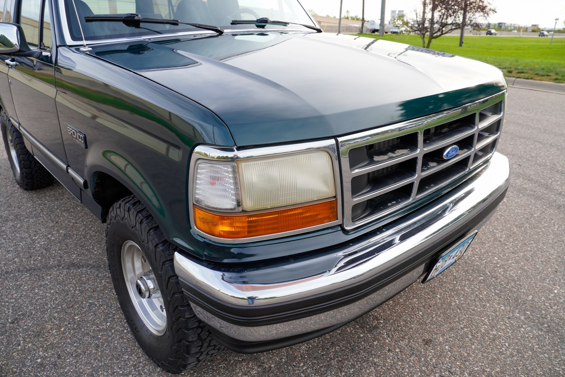 Used 1993 Ford Bronco Custom AWD/4WD image 30