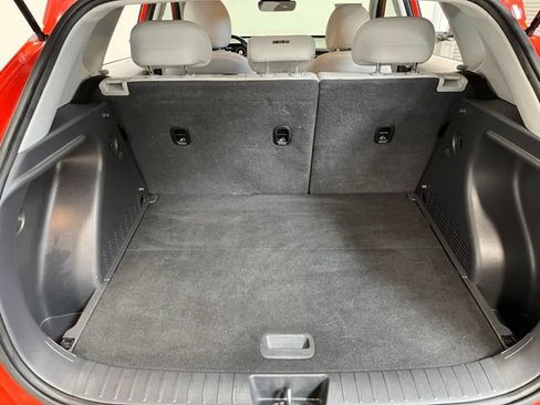 Used 2024 Hyundai Kona SEL FWD image 10