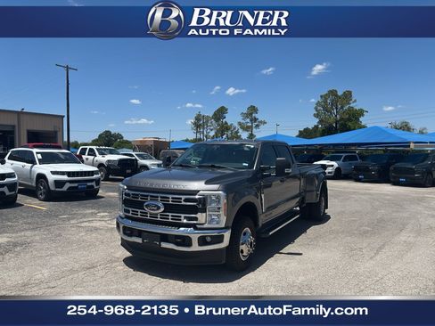 Used 2023 Ford F350 XLT AWD/4WD image 1
