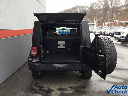 Used 2010 Jeep Wrangler Unlimited Sport image 13