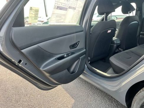 New 2026 Hyundai Elantra Sport FWD image 17
