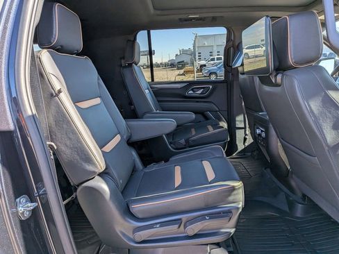 Used 2024 GMC Yukon XL AT4 w/ Technology Package AWD/4WD image 23