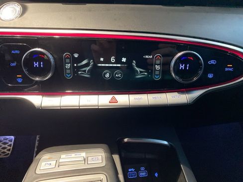 Certified 2024 Genesis GV70 3.5T Sport w/ Sport Advanced Package image 9