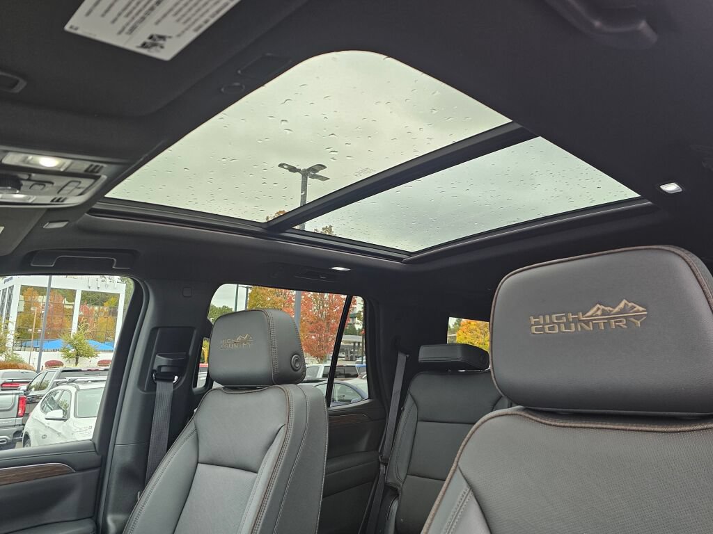 Certified 2023 Chevrolet Tahoe High Country AWD/4WD image 23