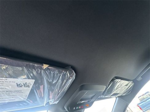 New 2026 Chevrolet Equinox EV LT image 19