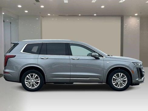 Certified 2024 Cadillac XT6 Luxury w/ LPO, Floor Liner Package AWD/4WD image 5