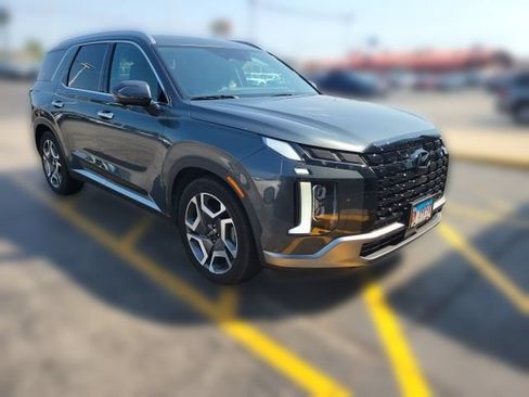 Used 2023 Hyundai Palisade Limited w/ Cargo Package AWD/4WD image 2
