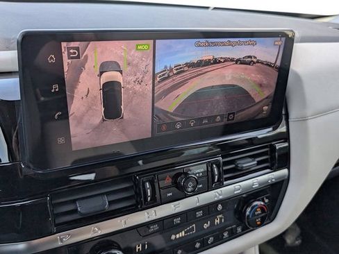 New 2026 Nissan Pathfinder SL w/ SL Premium Package FWD image 19