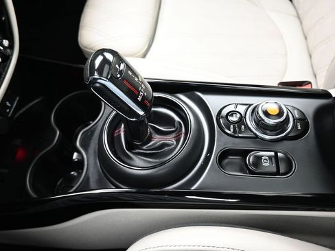 Used 2020 MINI Cooper Clubman S w/ Driver Assistance Package image 21