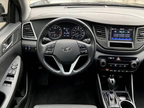 Used 2017 Hyundai Tucson Sport image 5