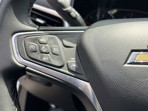 Used 2024 Chevrolet Equinox LT AWD/4WD image 36