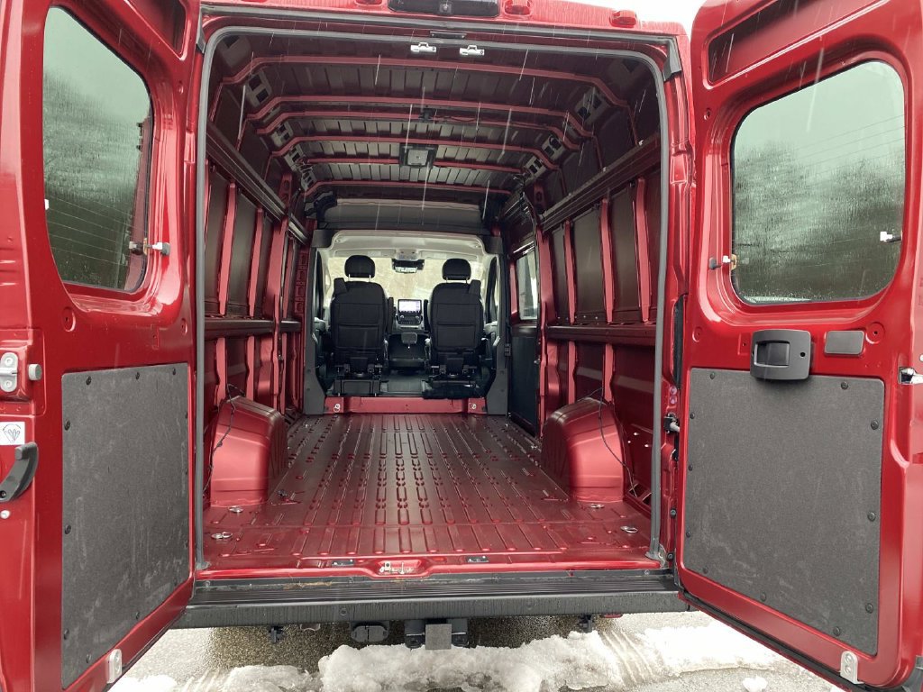 Used 2025 RAM ProMaster 3500 w/ Quick Order Package 22H SLT+ FWD image 5