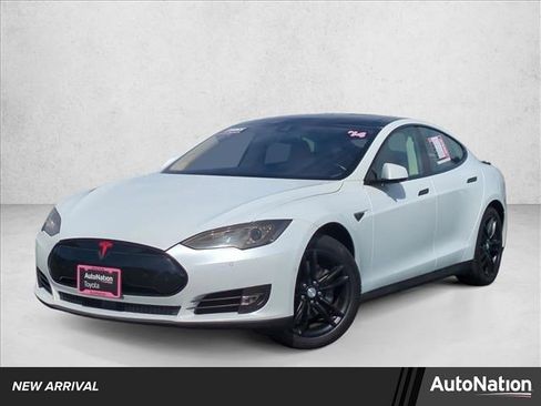 Used 2014 Tesla Model S 60 image 1