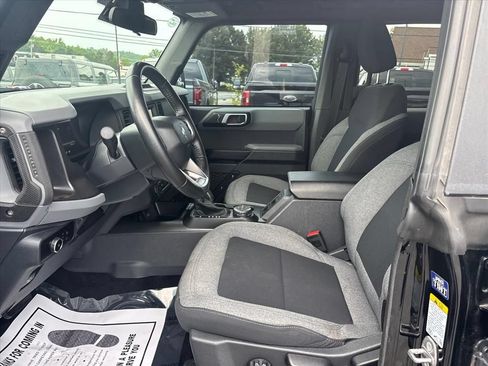 Used 2023 Ford Bronco Big Bend w/ Sasquatch Package AWD/4WD image 23
