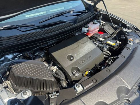 Certified 2023 Chevrolet Traverse RS w/ LPO, Floor Liner Package image 20