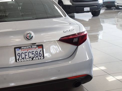 Used 2022 Alfa Romeo Giulia Ti RWD image 14