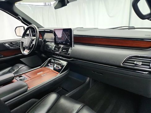 Used 2020 Lincoln Navigator L Reserve w/ Equipment Group 208A Reserve AWD/4WD image 34