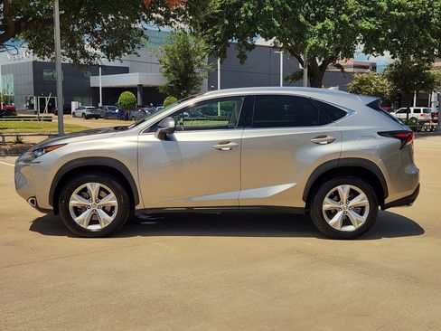 Used 2017 Lexus NX 200t FWD w/ Premium Package image 4