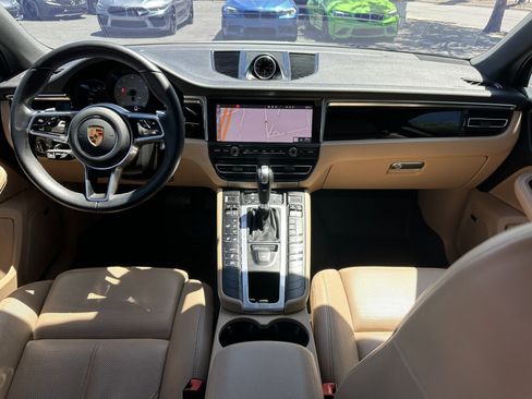 Used 2021 Porsche Macan S AWD/4WD image 17
