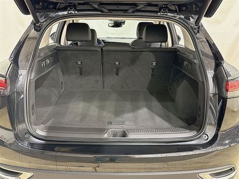Used 2023 Buick Envision Essence AWD/4WD image 23