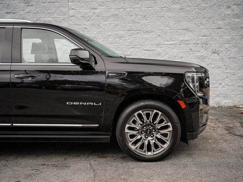 Used 2023 GMC Yukon XL Denali Ultimate image 17