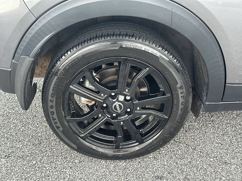 Used 2023 Nissan Kicks SR w/ SR Premium Package FWD image 19