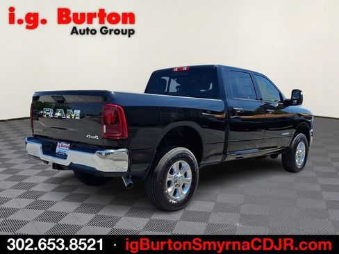 New 2026 RAM 2500 Big Horn AWD/4WD image 4