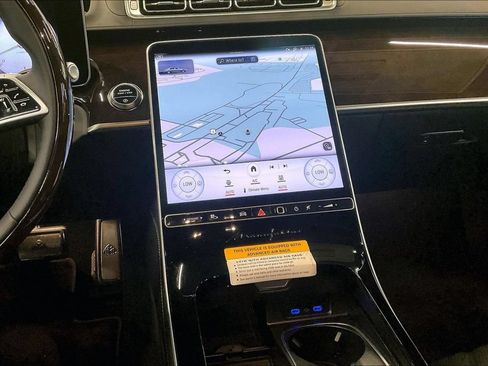 New 2026 Mercedes-Benz Maybach S 680 4MATIC image 7