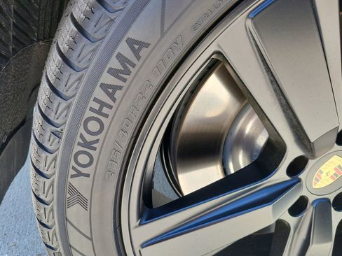 New 2026 Porsche Cayenne GTS image 11