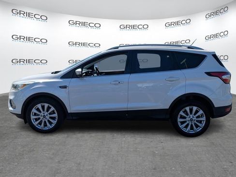 Used 2018 Ford Escape Titanium FWD image 4