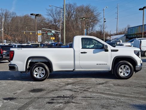 Used 2024 GMC Sierra 1500 Pro w/ Pro Value Package image 7