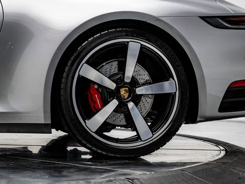 Used 2024 Porsche 911 Carrera S w/ Premium Package image 78