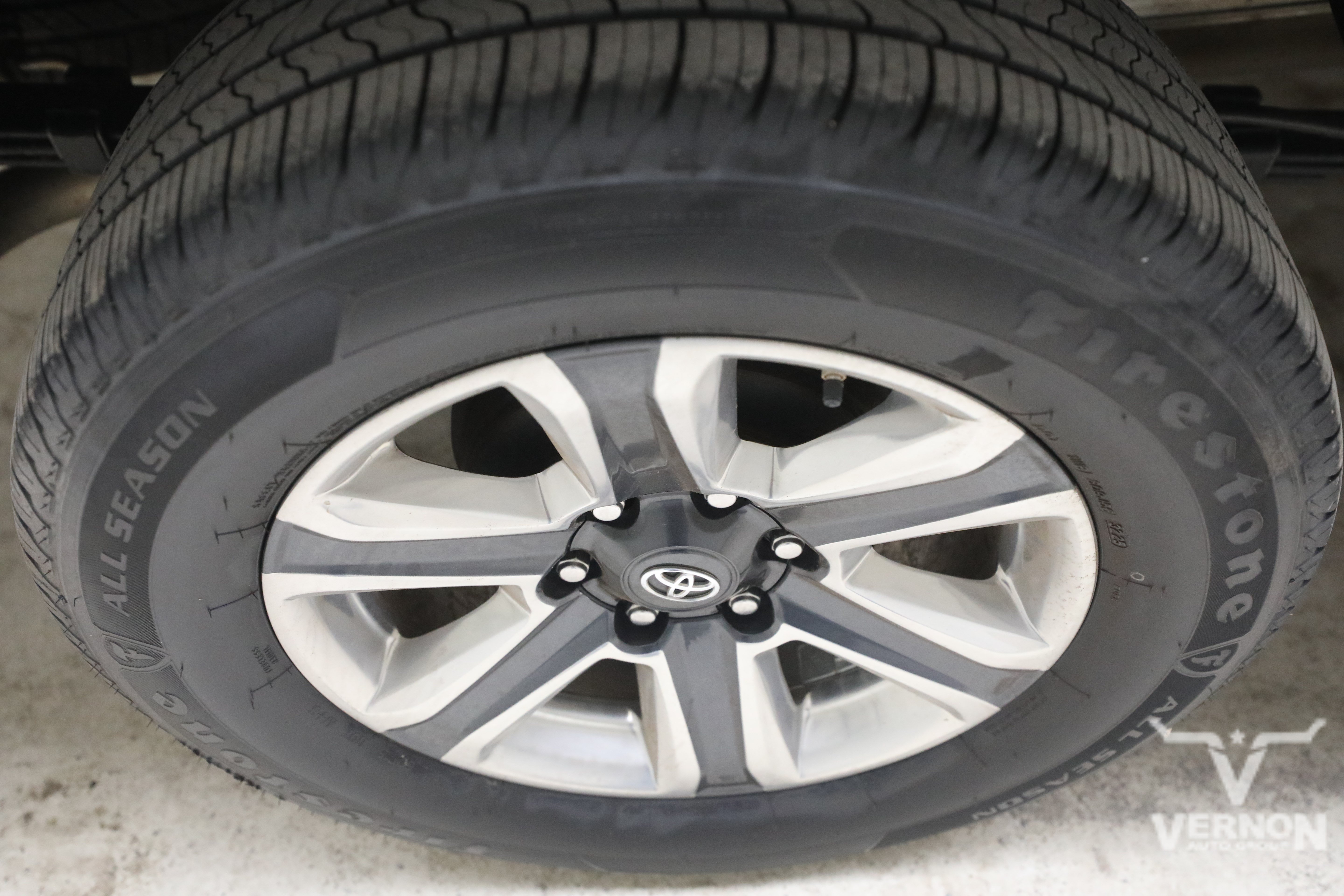 Used 2018 Toyota Tacoma Limited AWD/4WD image 33