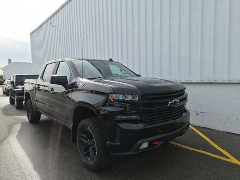 Used 2019 Chevrolet Silverado 1500 LT Trail Boss image 3