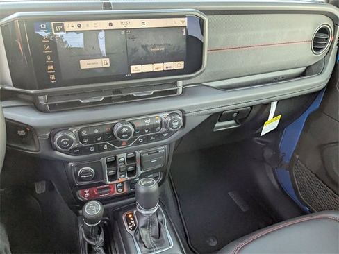 New 2025 Jeep Wrangler Unlimited Rubicon image 19