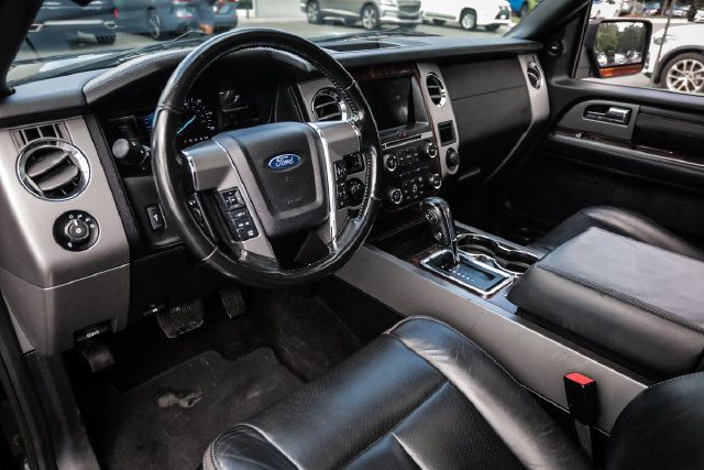 Used 2017 Ford Expedition Platinum AWD/4WD image 43