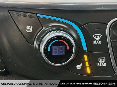 Used 2023 Chevrolet Traverse Premier w/ Redline Edition image 21