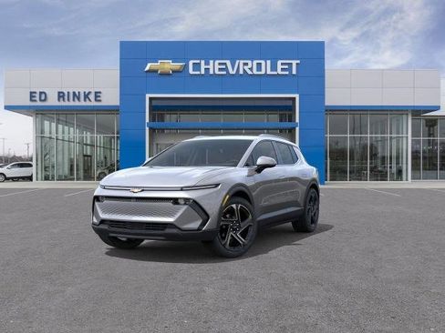 New 2026 Chevrolet Equinox EV LT image 8