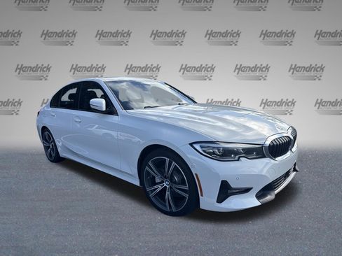 Used 2019 BMW 330i Sedan RWD image 2