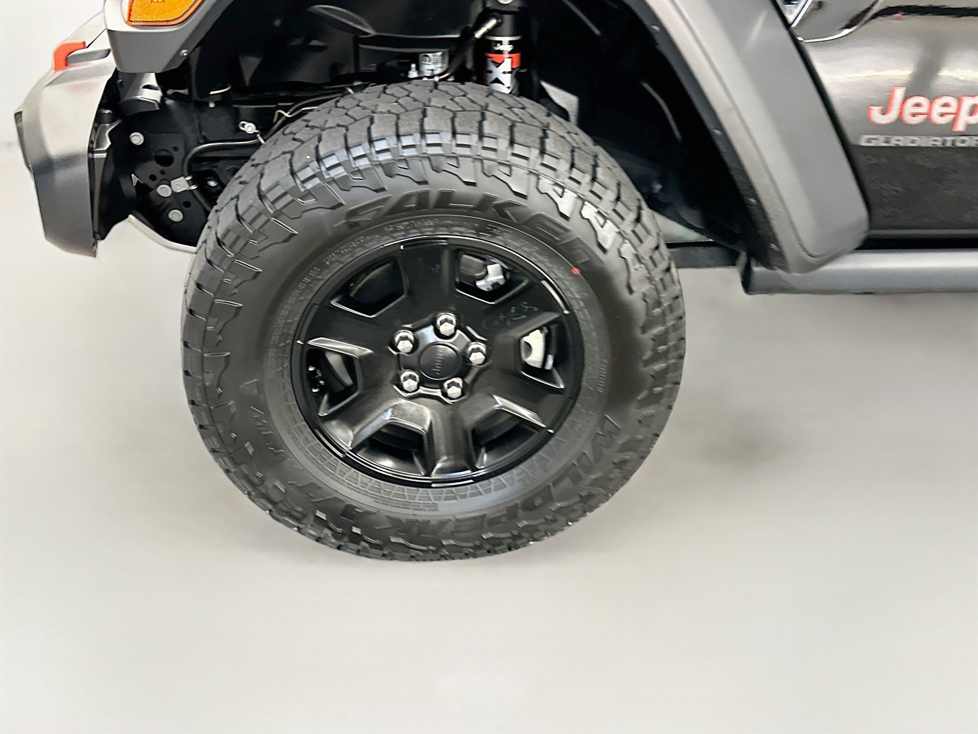 Used 2021 Jeep Gladiator Mojave AWD/4WD image 11