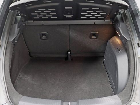 Used 2014 Volkswagen Beetle R-Line FWD image 31