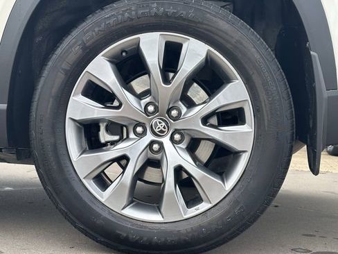 Used 2024 Toyota Grand Highlander AWD image 9