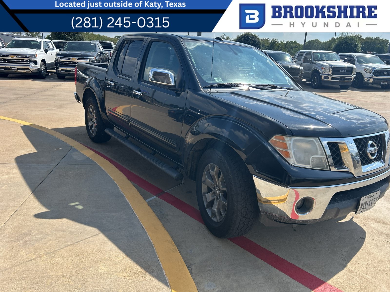 Used 2019 Nissan Frontier SL RWD image 1