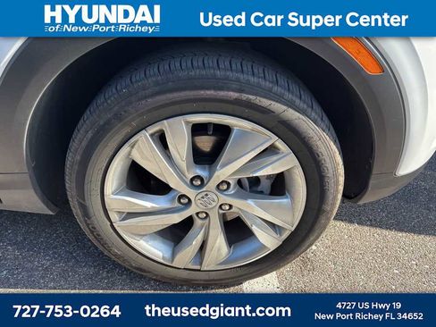 Used 2025 Buick Encore GX Preferred w/ Comfort Package image 5