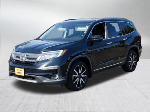 Used 2019 Honda Pilot Touring image 3